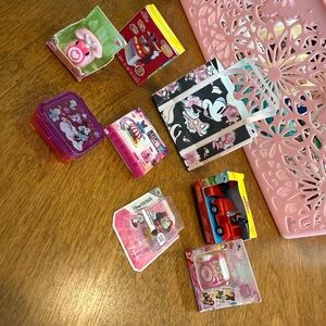 Disney Mickey & Minnie Mouse Mini Brands